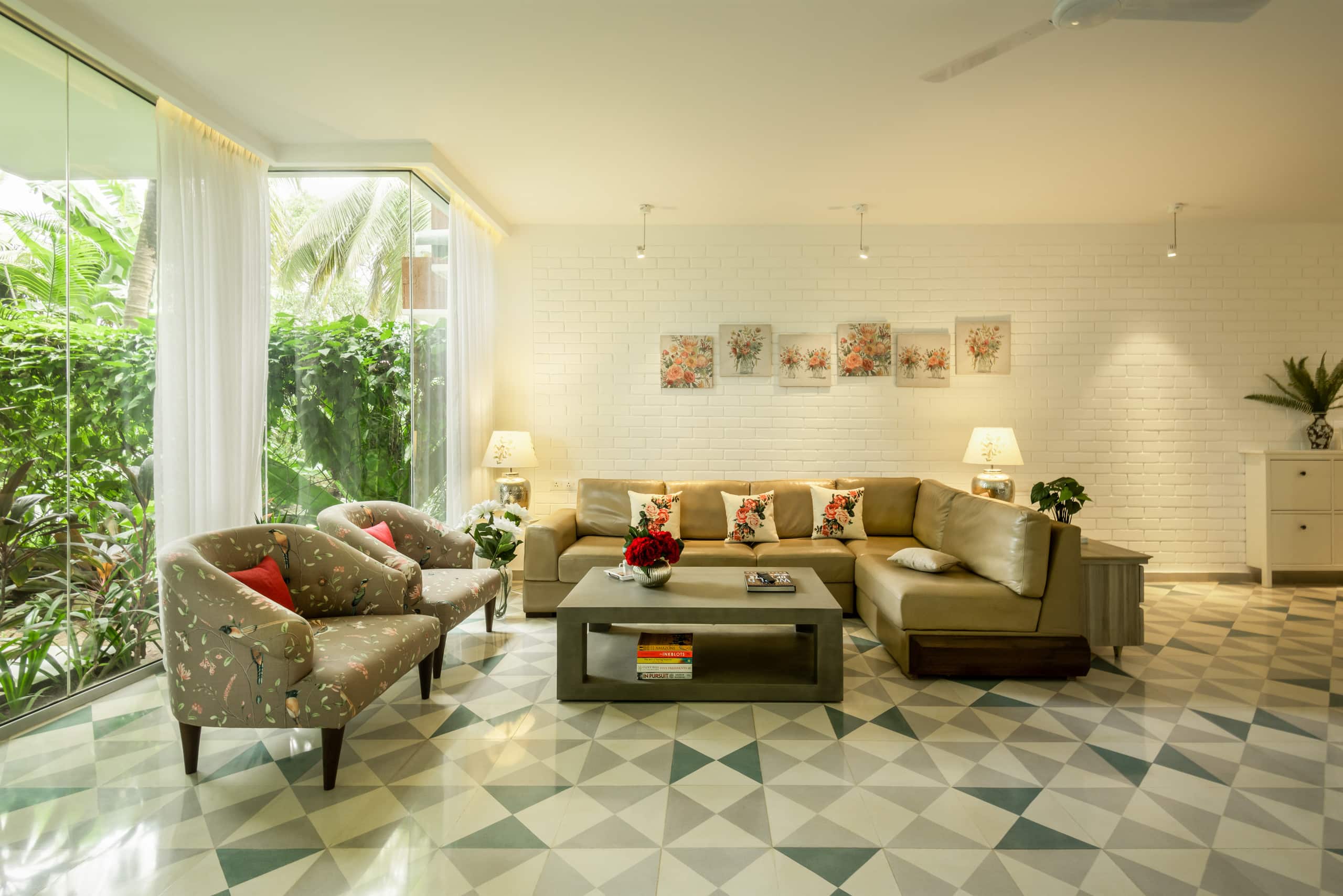 ElSereno Cozy 2BHK Apt Pool 10m to Vagator Beach
