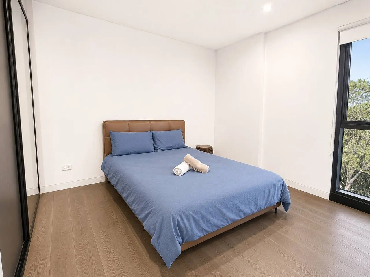 Modern & Spacious 2B Apartment in Lidcombe — photo 3
