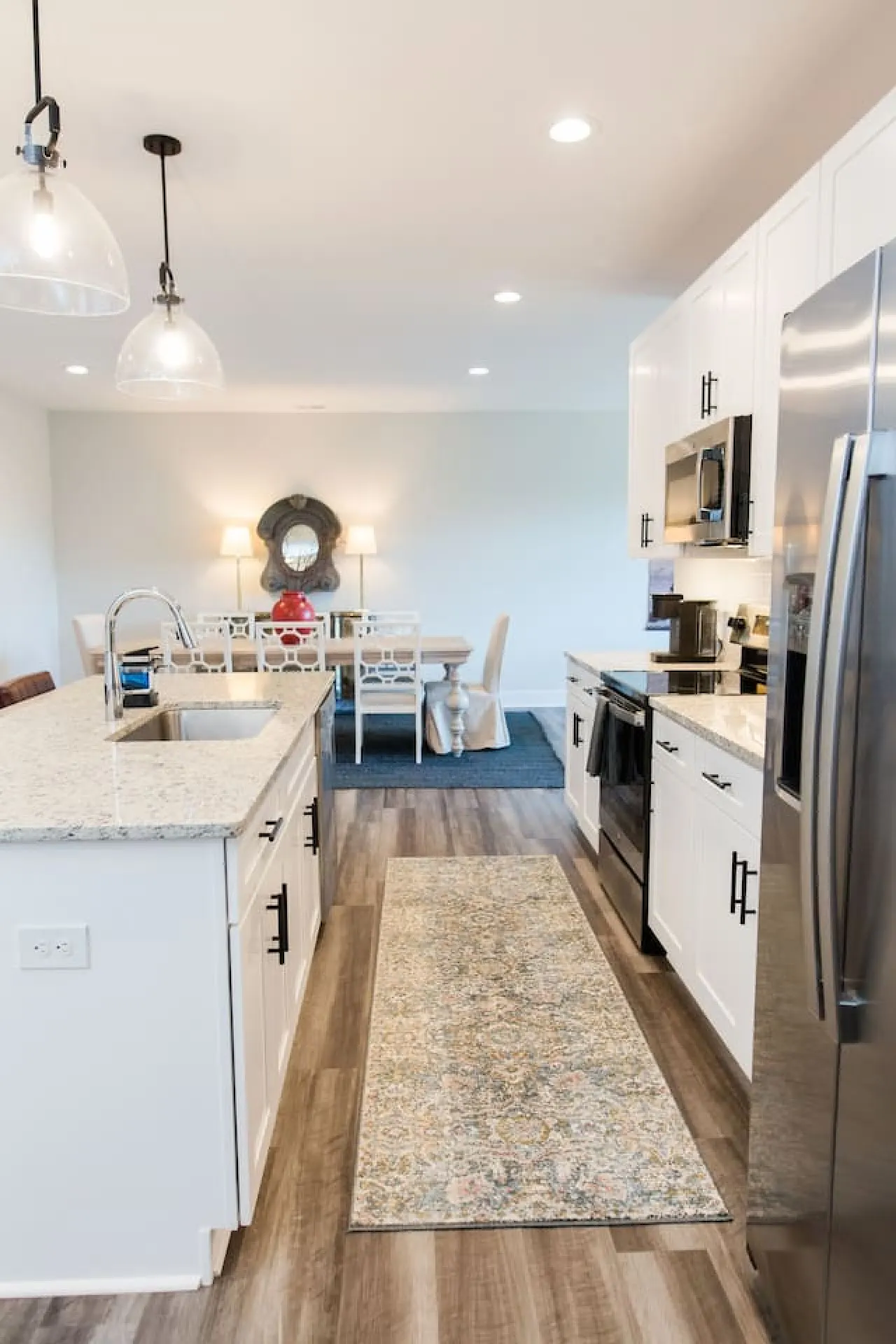 Beautiful King Bed Master 2-Bed 2-Bath Condo 13
