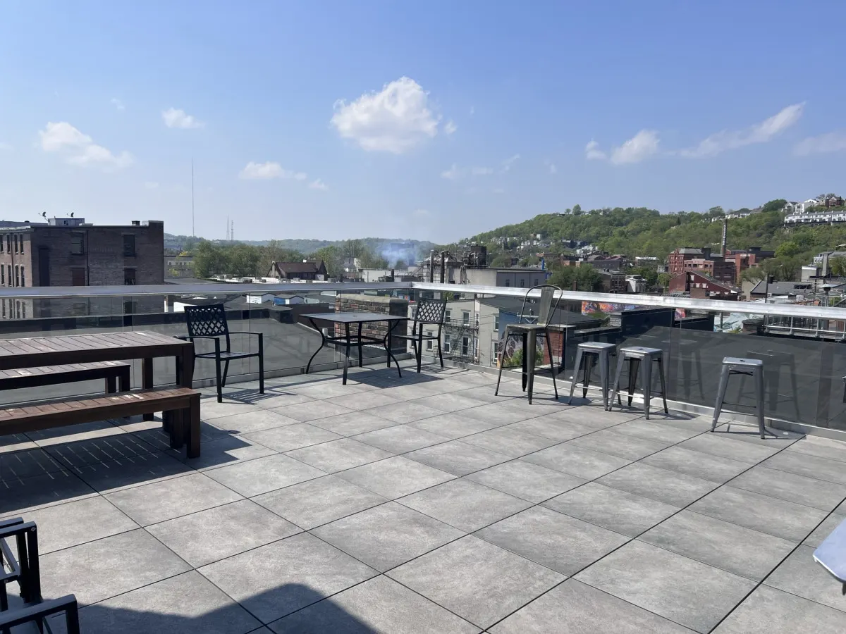 Parlor: Explore OTR/Downtown from a Renovated Condo 8