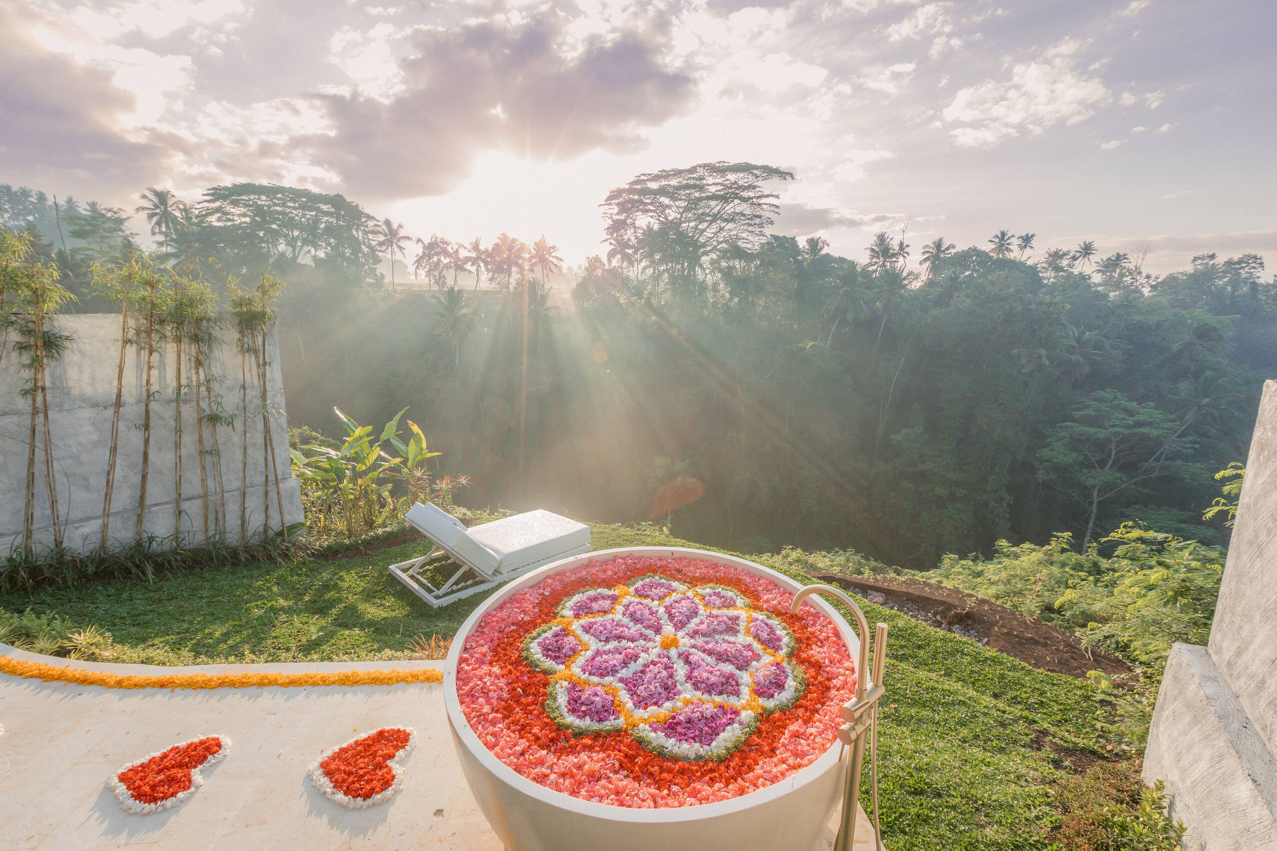 Romantic Suite Jungle/River View @VillaCellaBella — photo 2