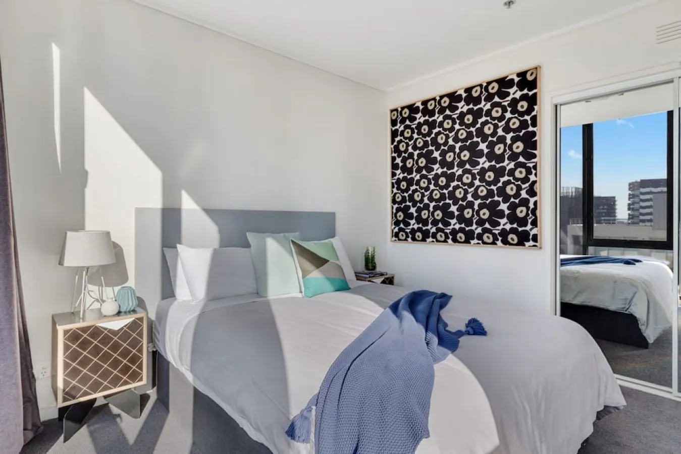 Aya - 2BD/2Bth Melbourne Home with 3 beds 17