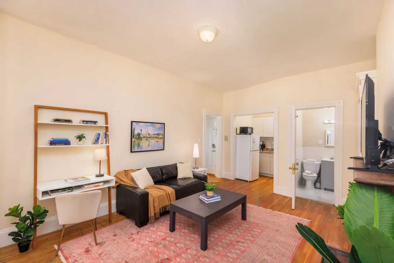 Centrally Located Back Bay 1Br! 1