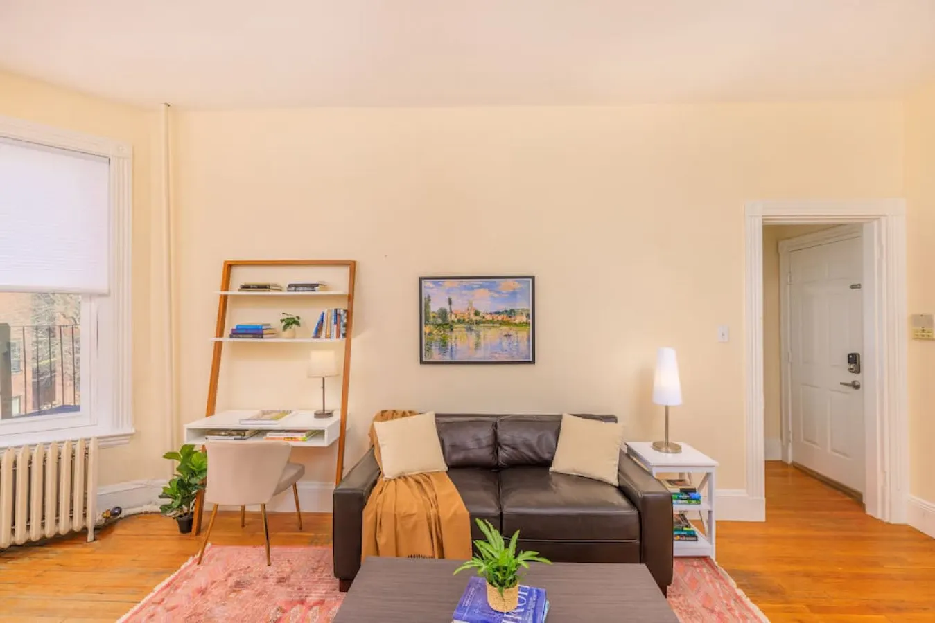 Centrally Located Back Bay 1Br! 4