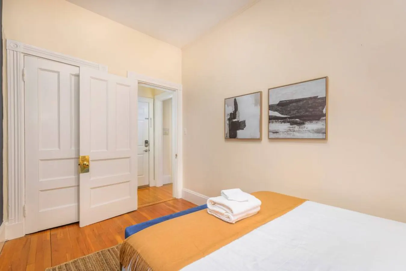 Centrally Located Back Bay 1Br! 6