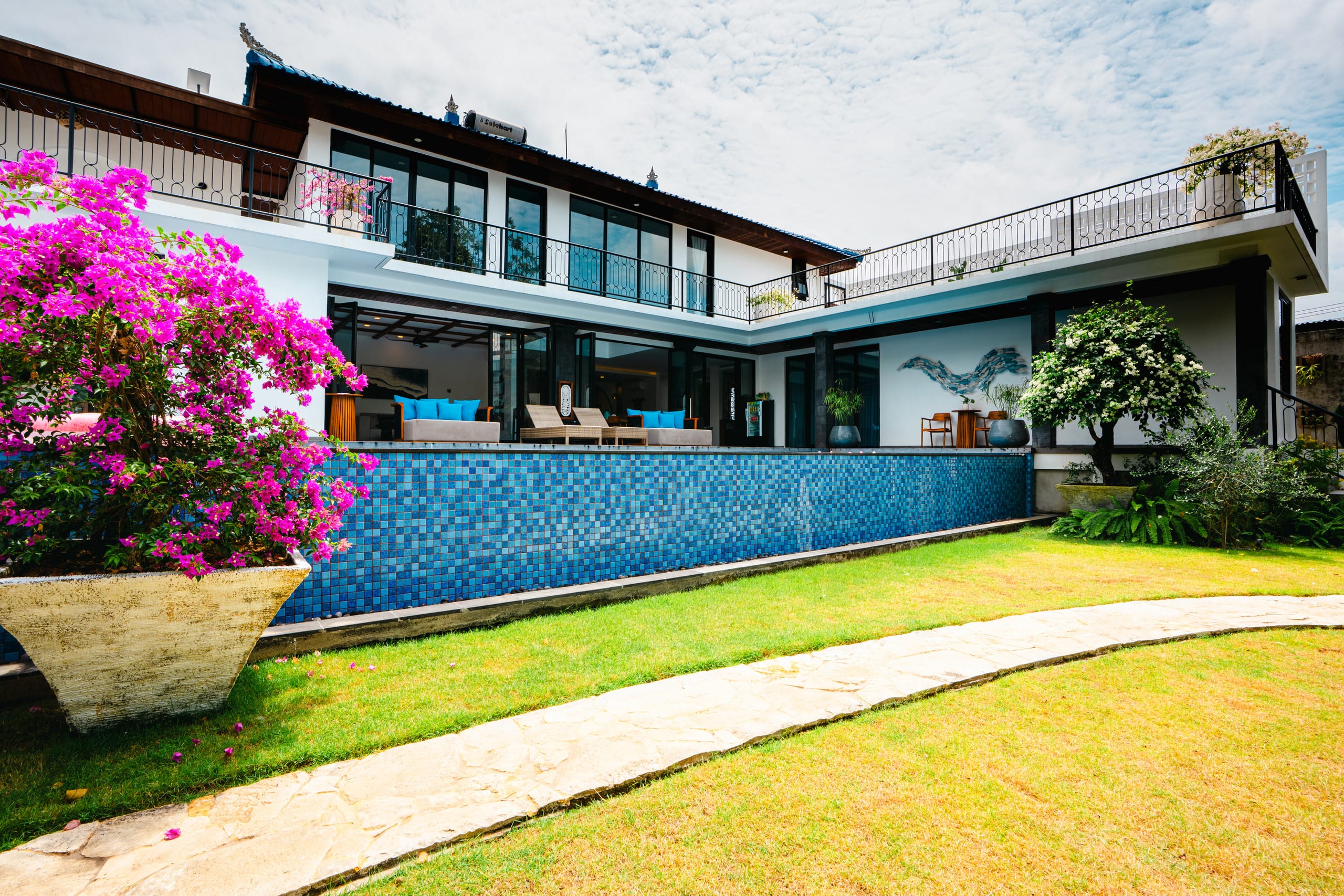 Casa Gong 5 Bedroom Infinity Pool Rooftop near GWK 5