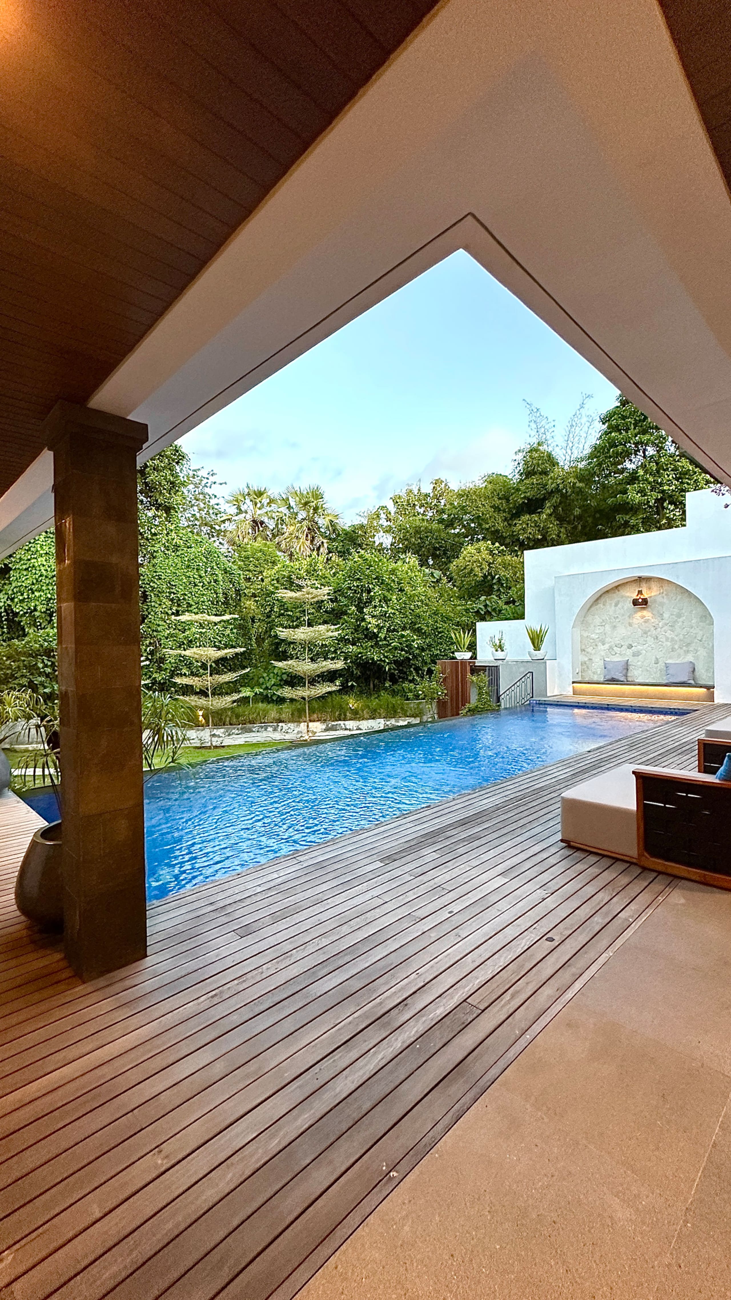 Casa Gong 5 Bedroom Infinity Pool Rooftop near GWK 3