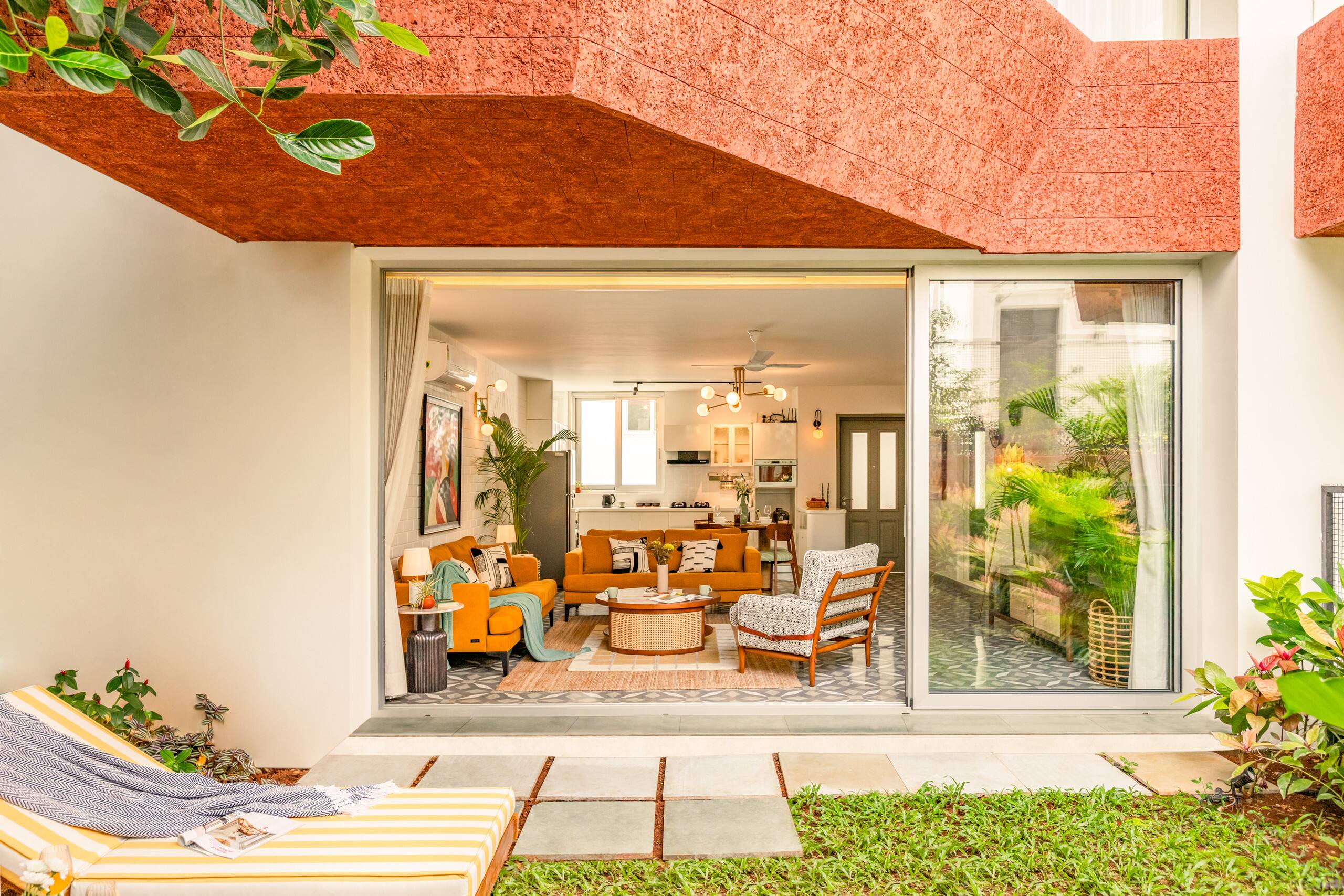 El Volar Bright & Contemporary 2BHK Apartment — photo 2