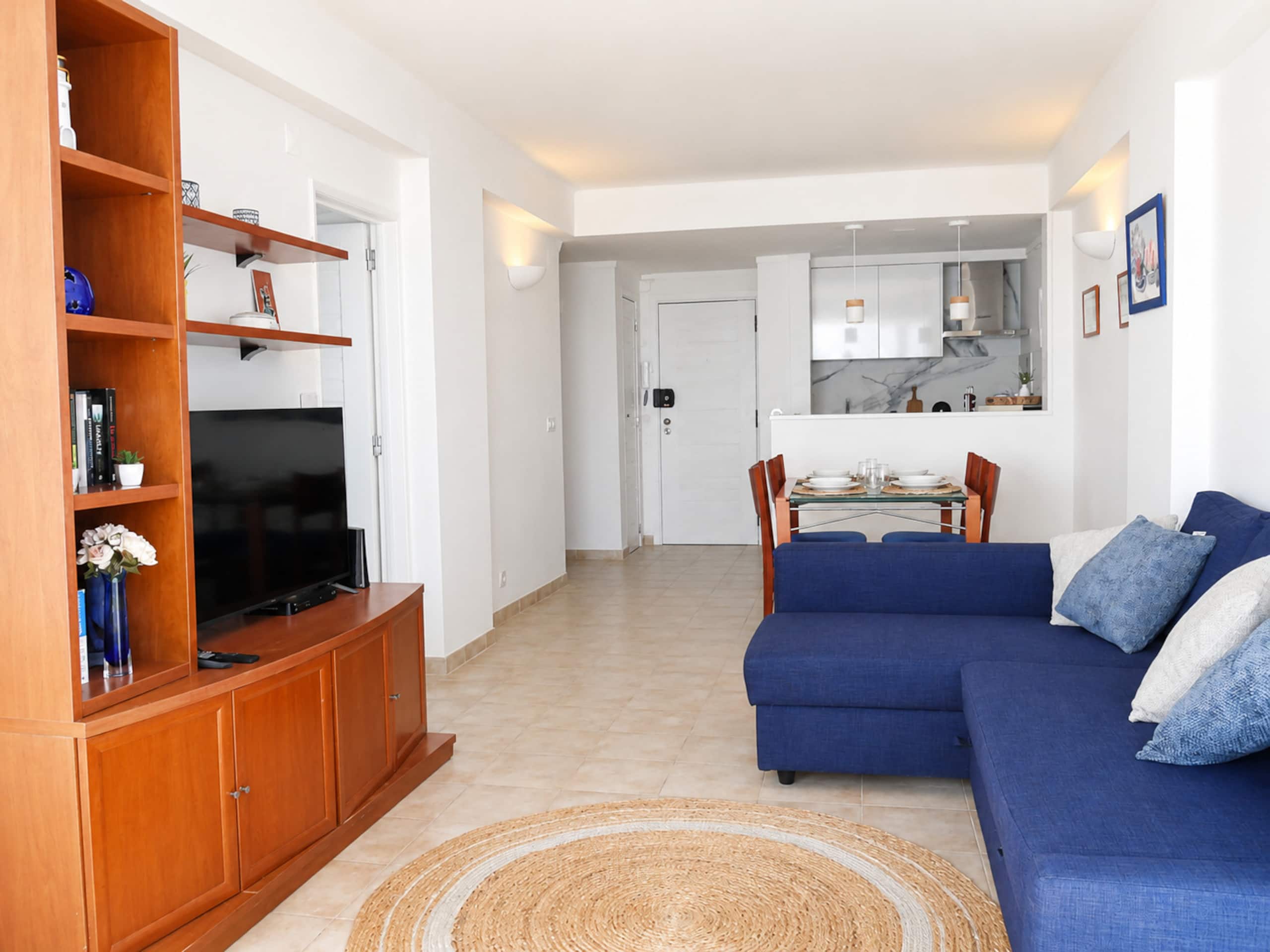 2-Bedroom Apartment with Sea View - Costa da Caparica 3