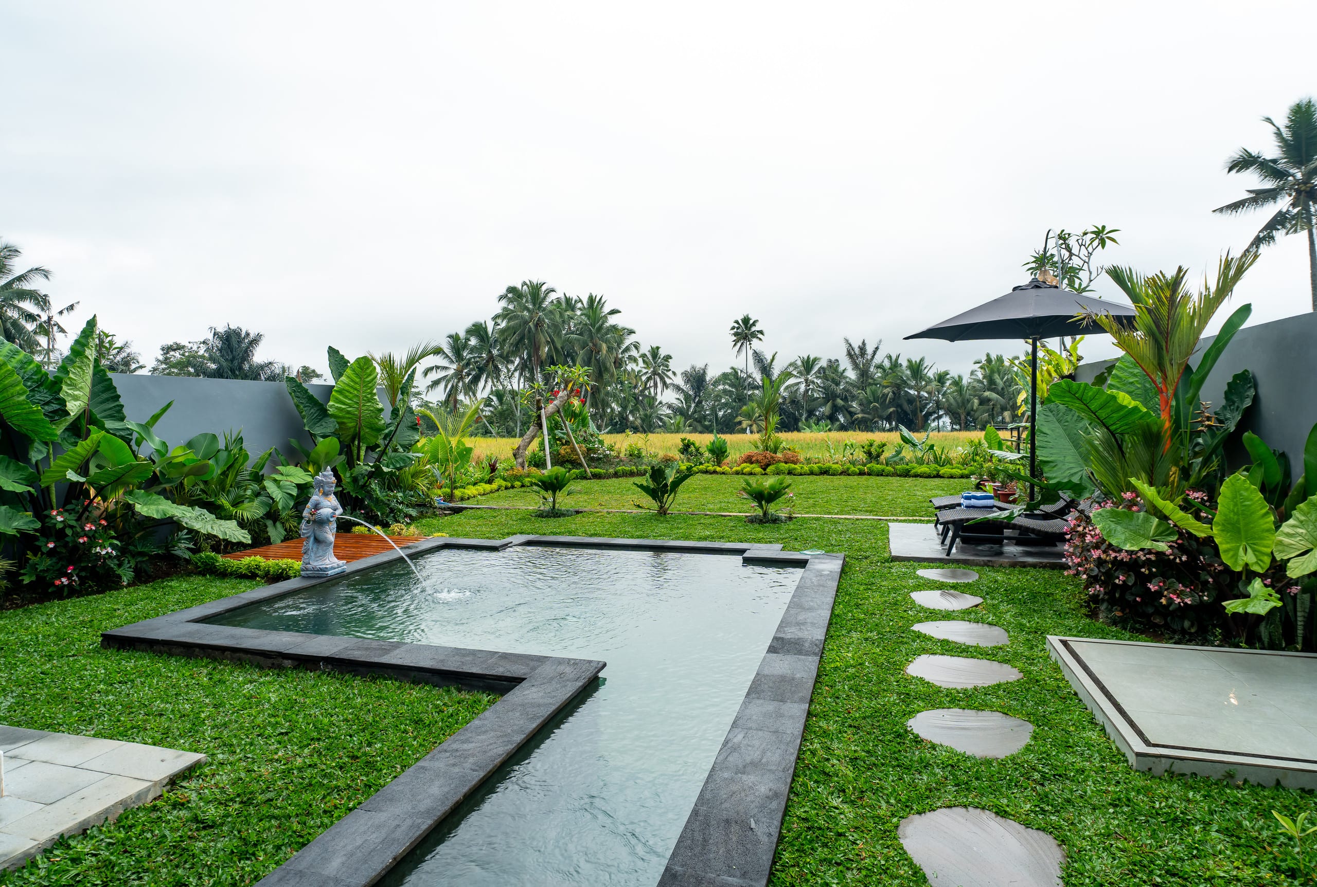 A Serene Tropical Oasis with Modern Comforts 26