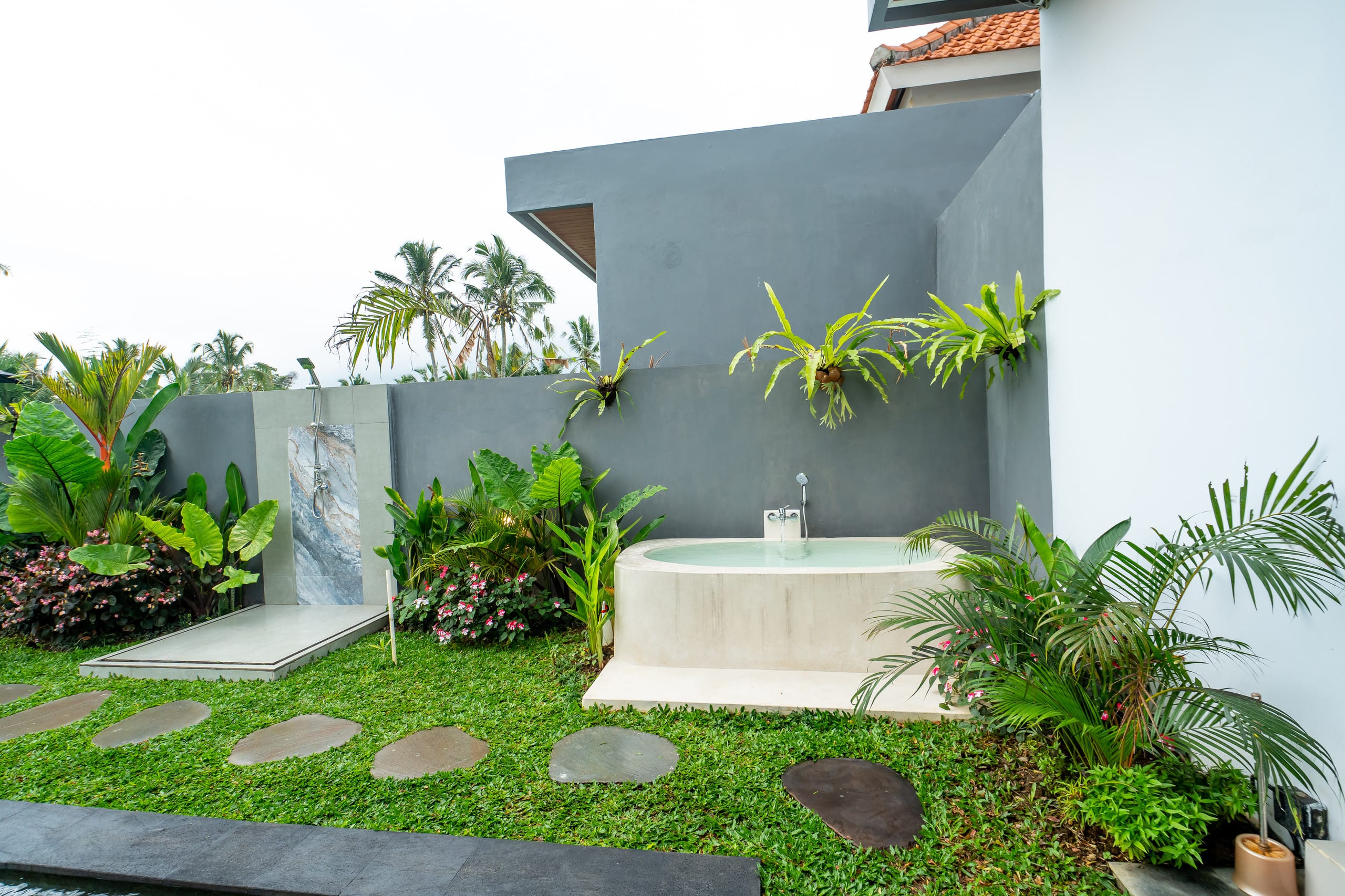 A Serene Tropical Oasis with Modern Comforts 27
