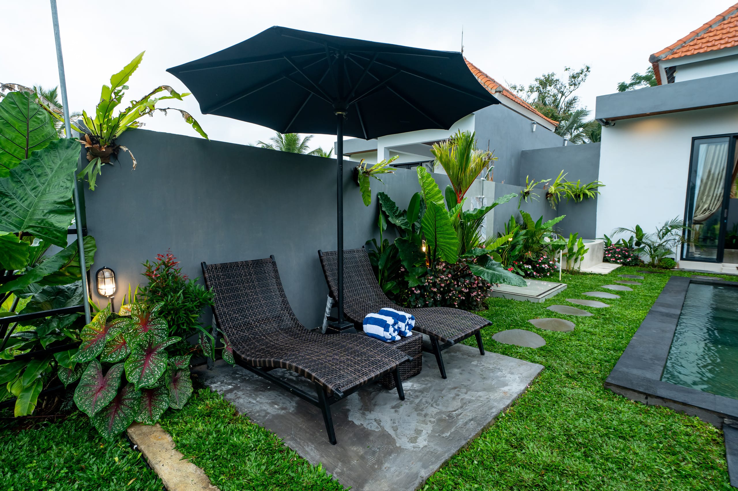A Serene Tropical Oasis with Modern Comforts 31