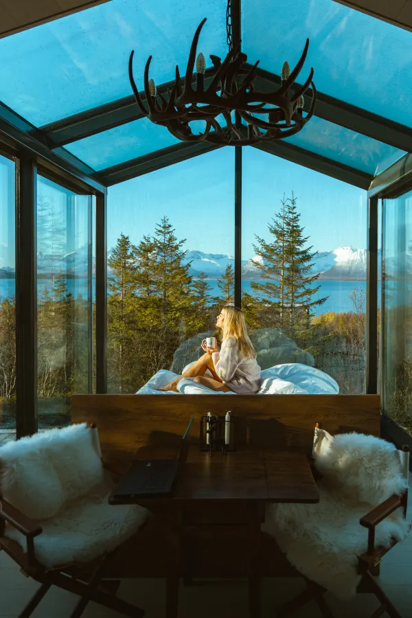 Cloud 9 Glass Roof Cabin WonderInn Arctic 6