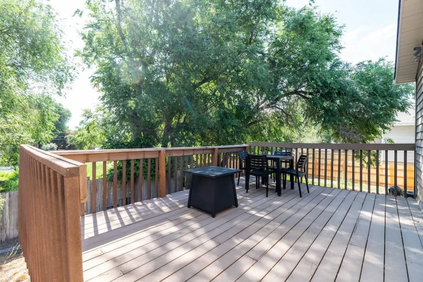 Spacious Pet Friendly Retreat! 17