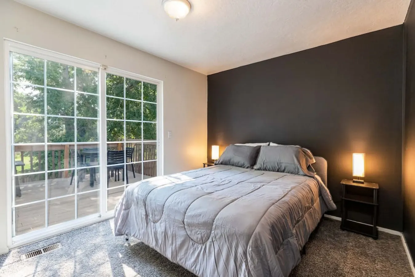 Spacious Pet Friendly Retreat! 8