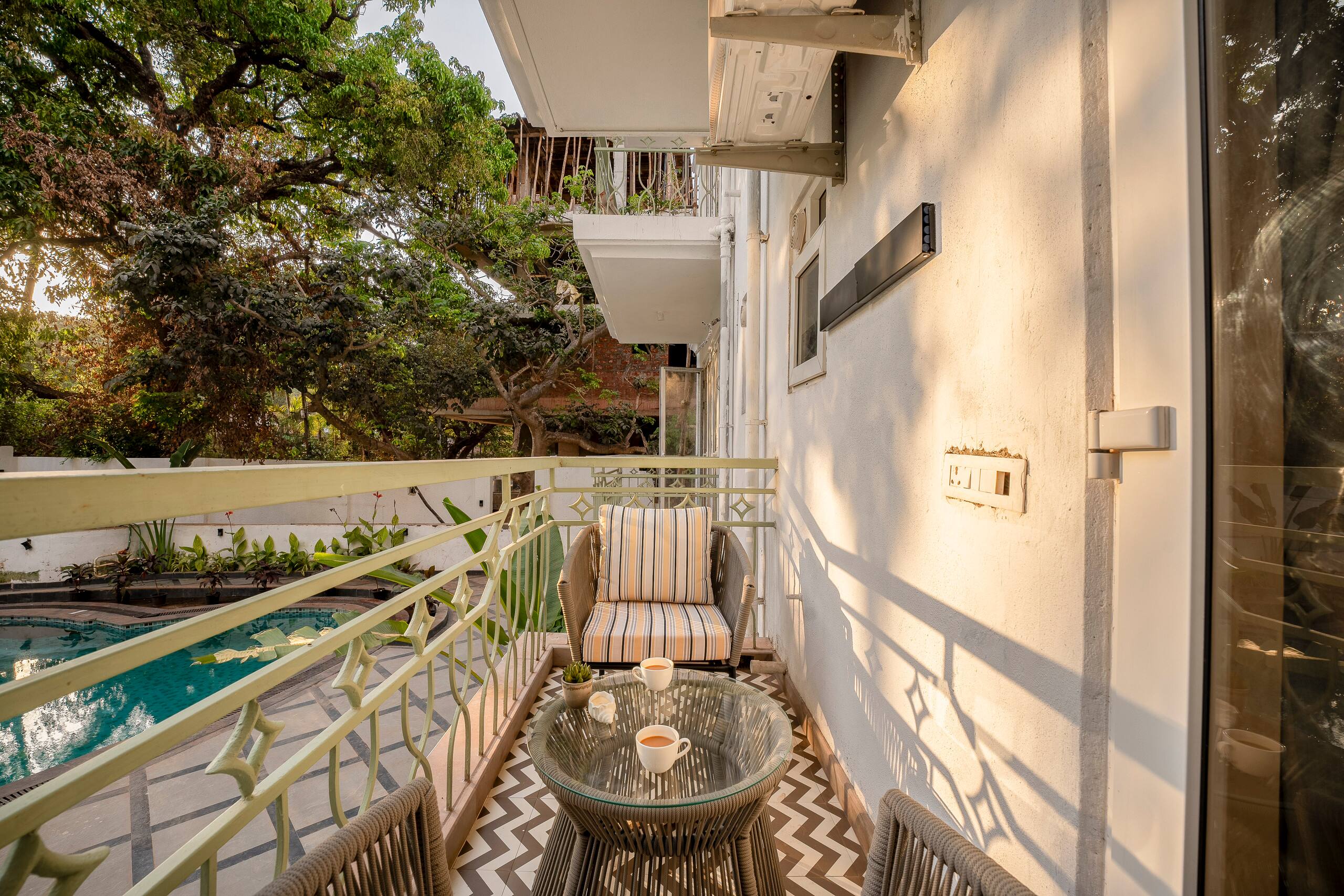 Staymaster Solintra | Serviced 1.5BHK with Pool 3