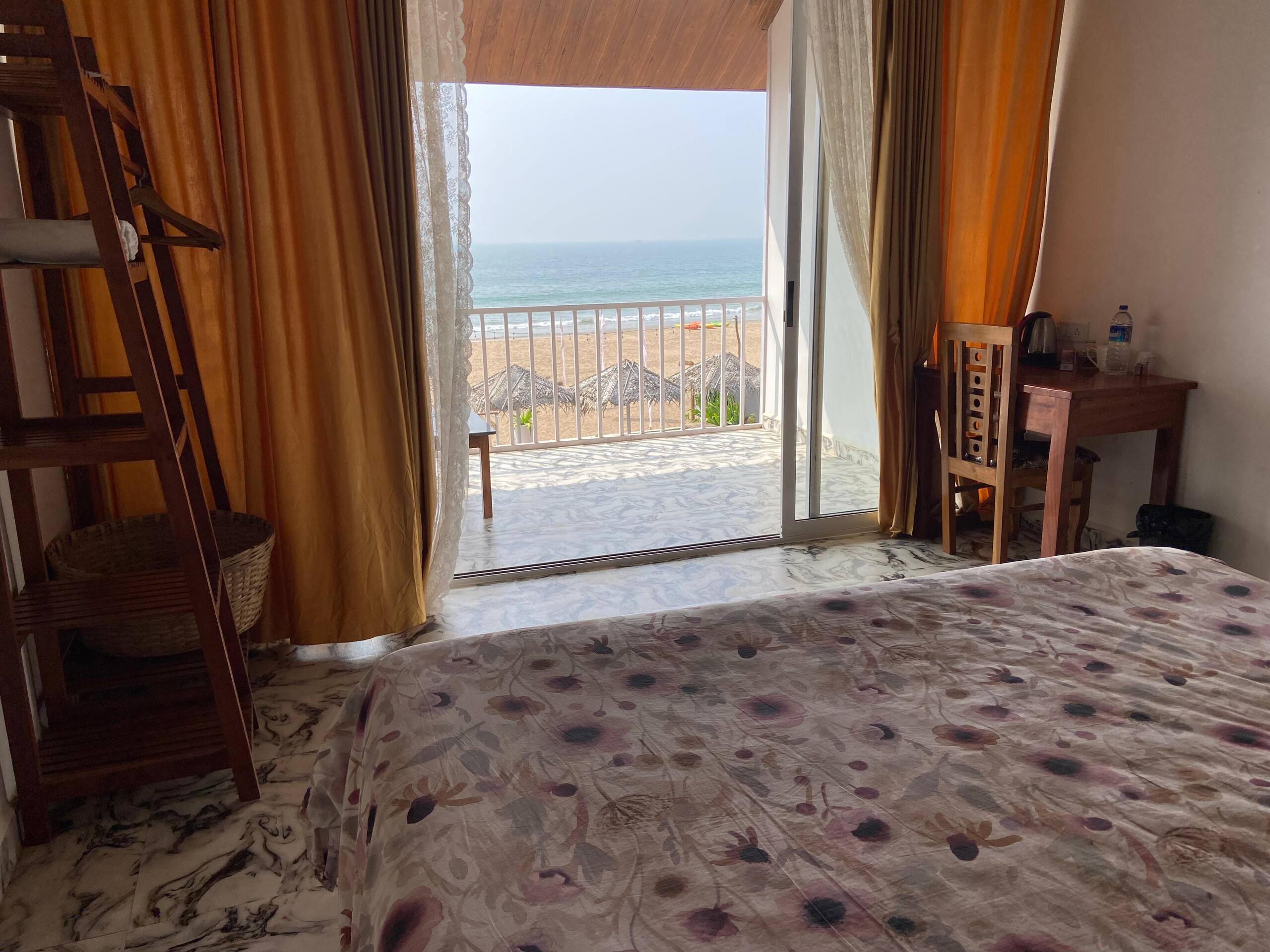 Luxury Beach Front Sea View Agonda Beach 9
