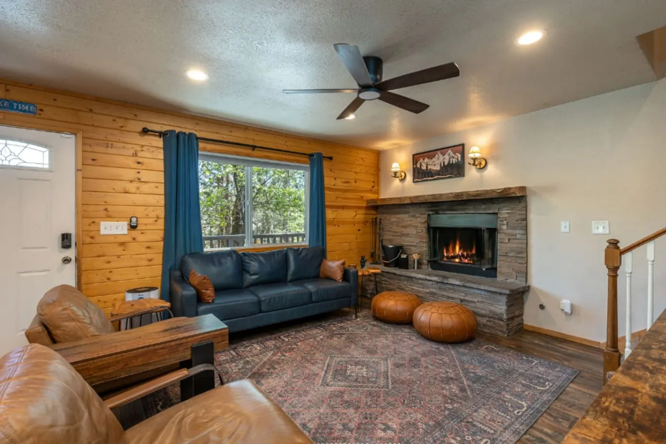 Pups and Pine Lodge | w/ BBQ Deck, Hot tub & Games — photo 4