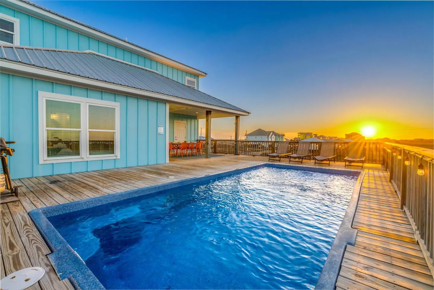 Beach Escape with Pool & Ocean Views — photo 2
