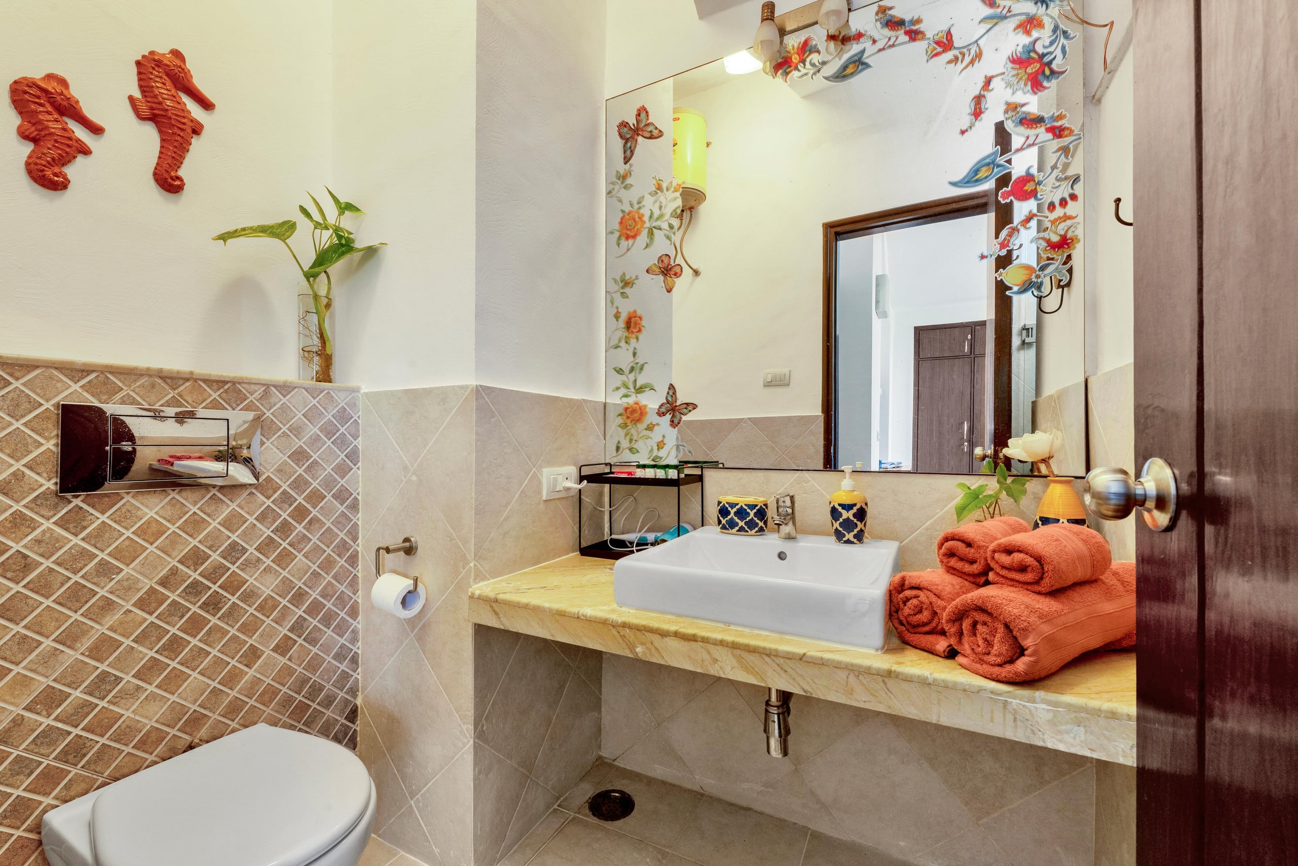 Seabatical- Quiet and cozy 1BHK Art Condo 21