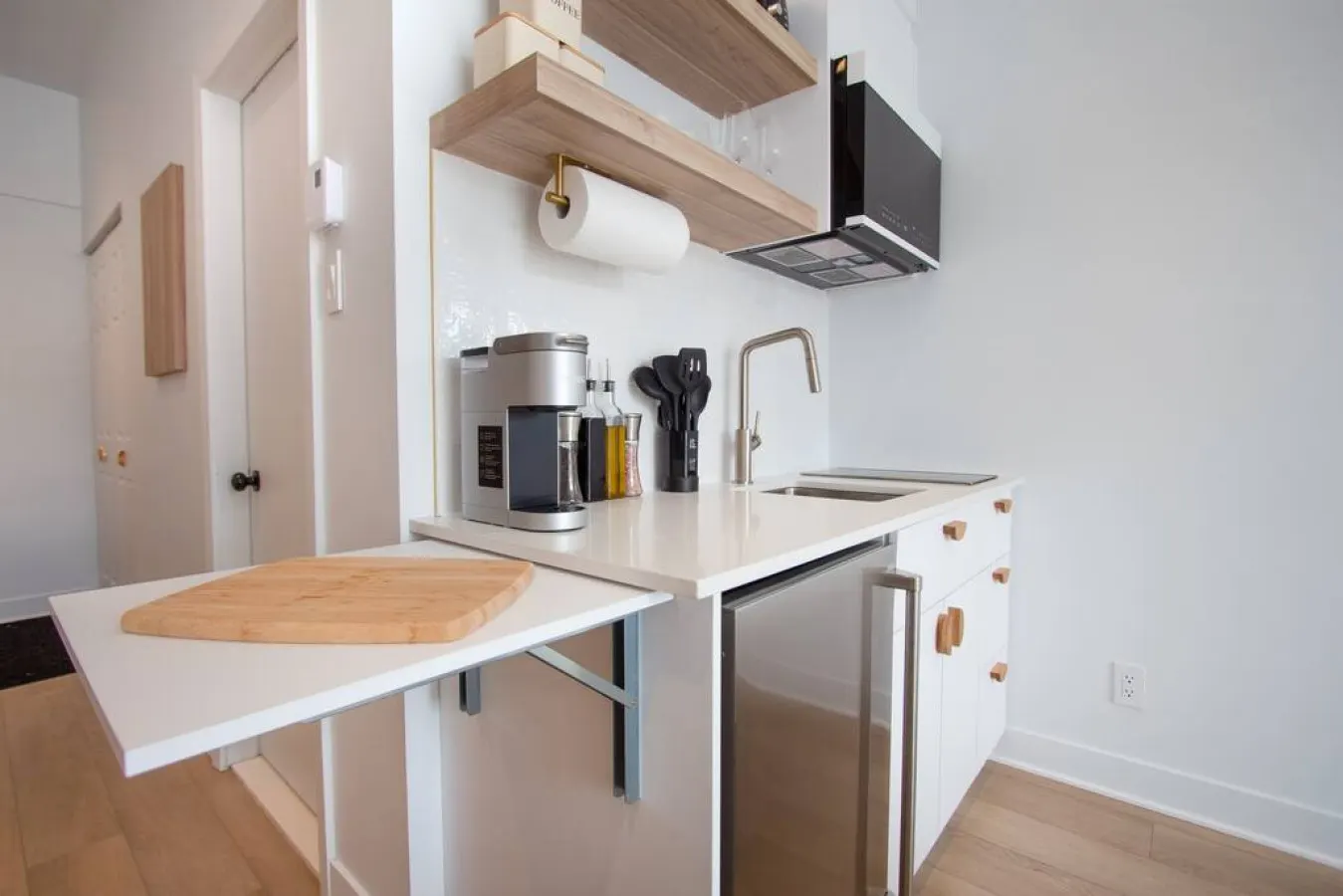 Studio12/Plateau/St-Denis/Terraces/SelfCheck-In/AC 3