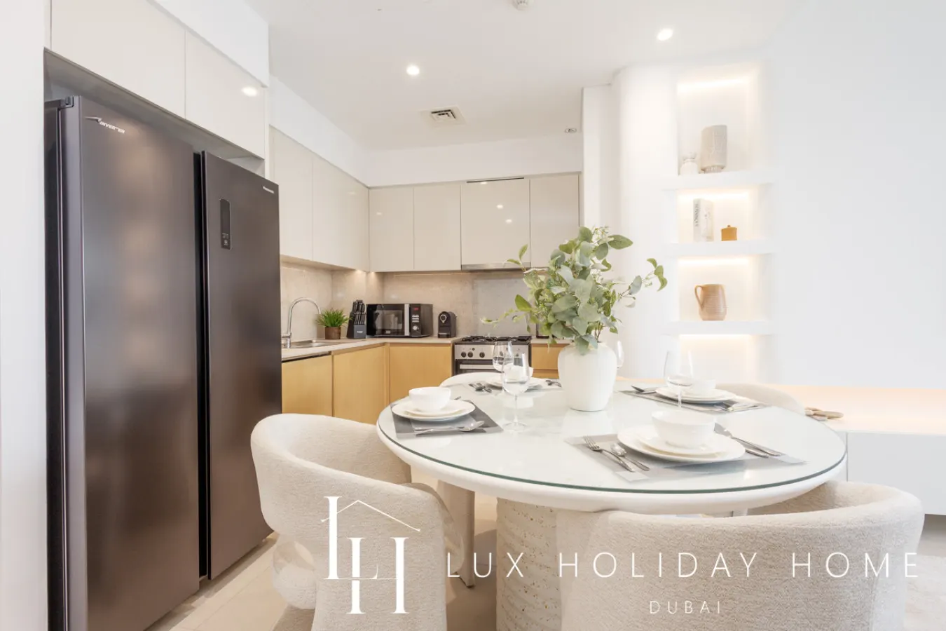 LUX 47th Floor Panoramic View 2BR Downtown 12