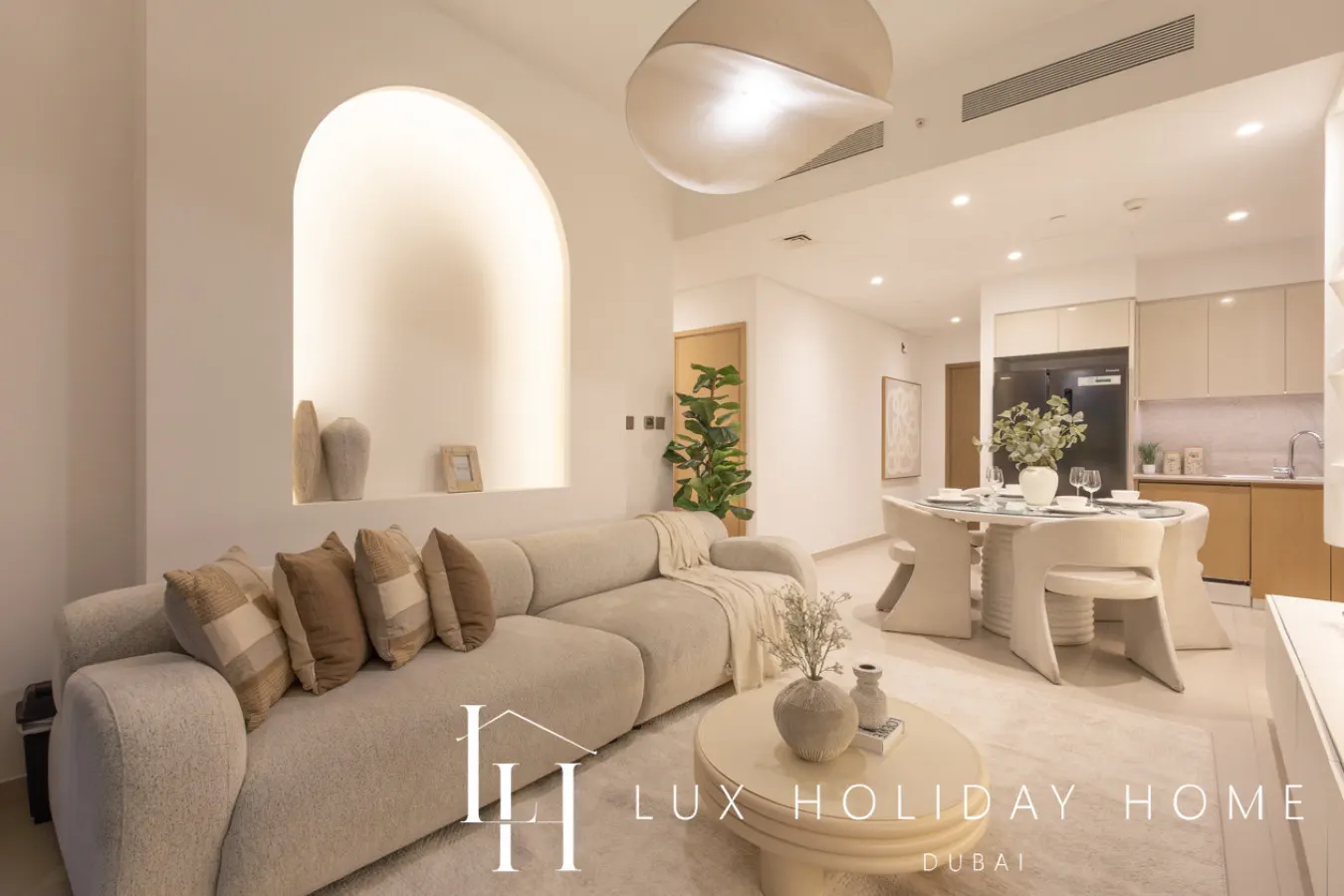 LUX 47th Floor Panoramic View 2BR Downtown 6