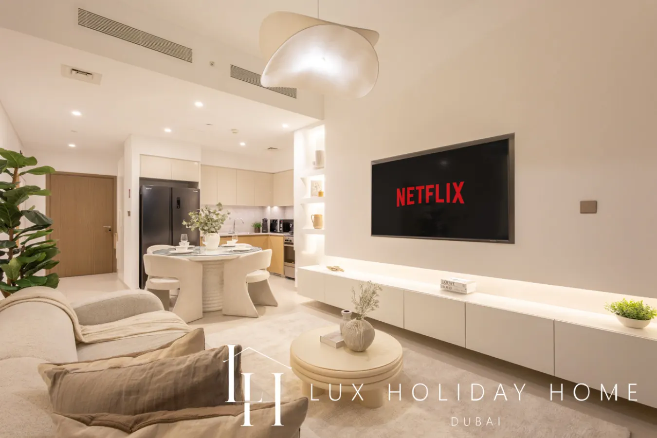 LUX 47th Floor Panoramic View 2BR Downtown 7