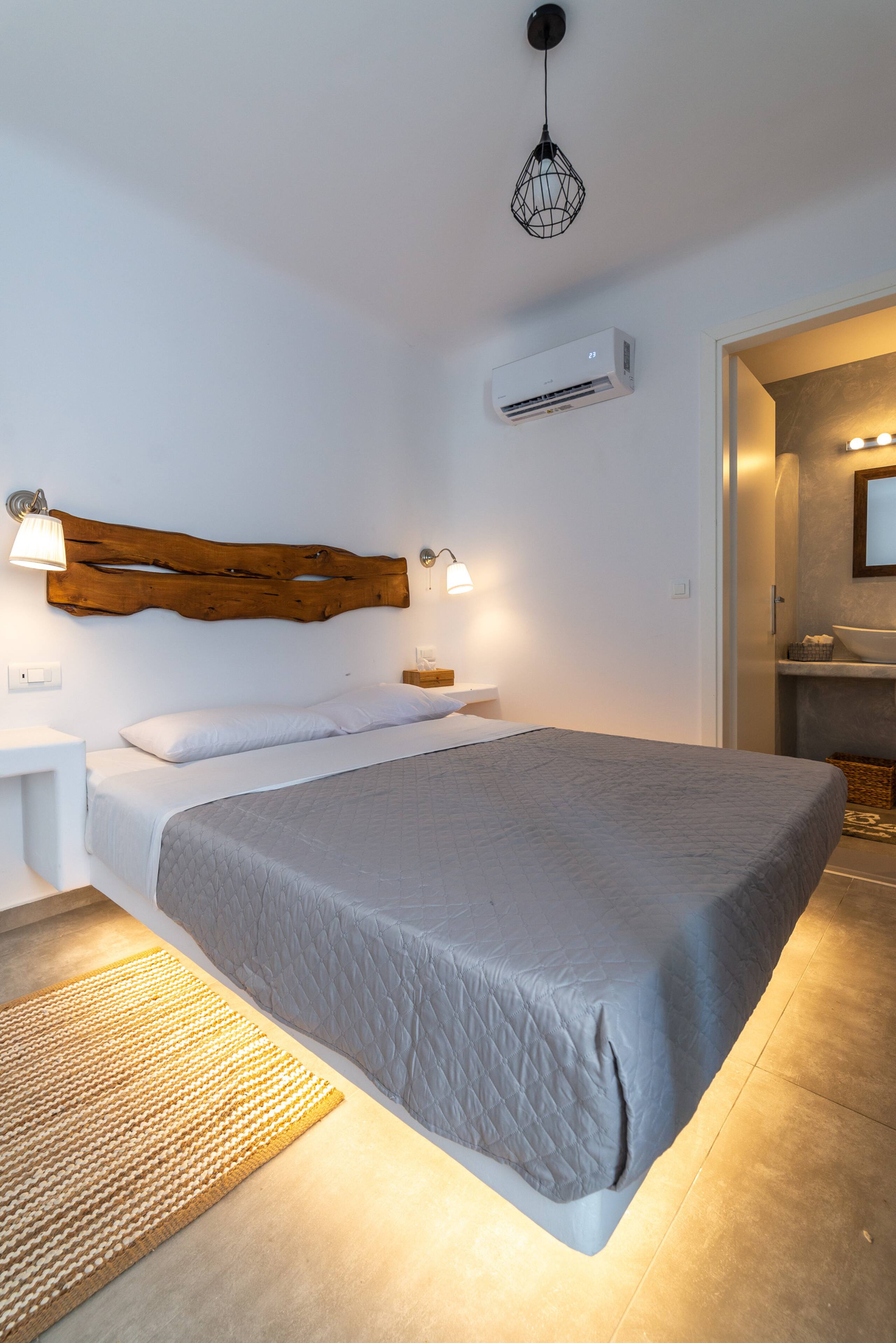 Miramare Acqua Suite Mykonos with private pool 19