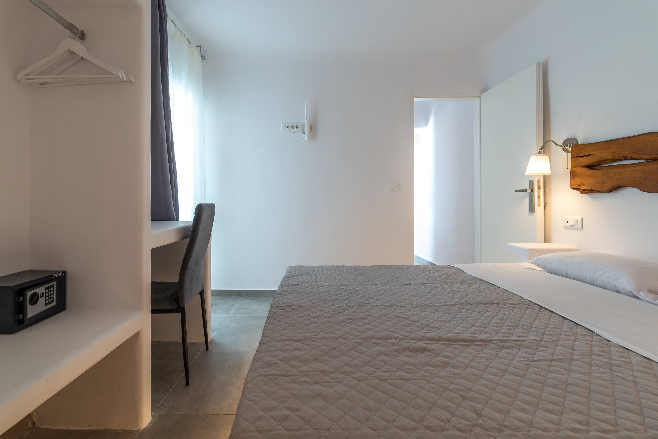 Miramare Acqua Suite Mykonos with private pool 13