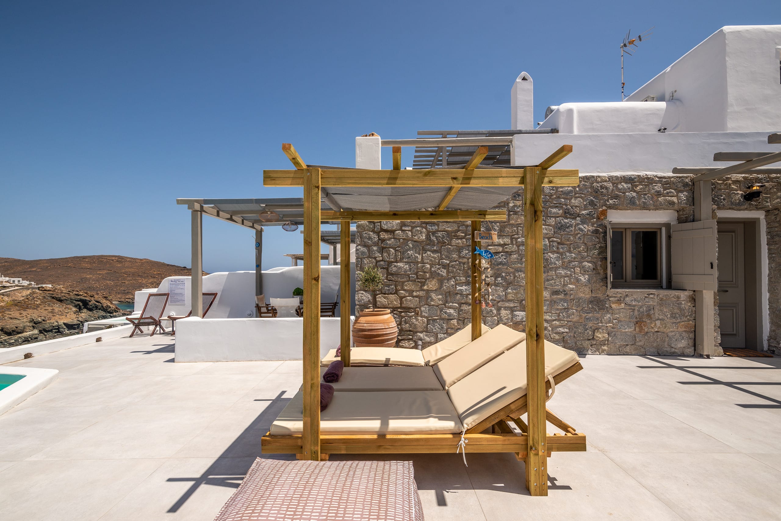 Miramare Acqua Suite Mykonos with private pool 29