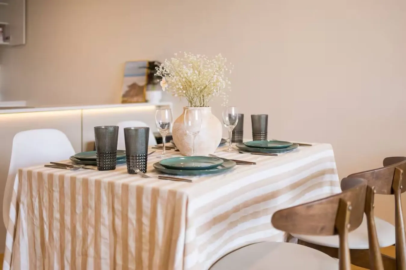 Staycation Vibes Resort-Style 2BR + Pool & Gym 10