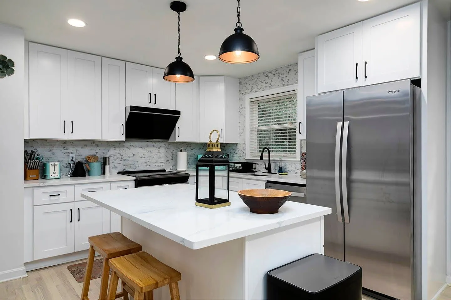 Newly Renovated Cozy 4 Bedroom with King Bed l 10 min from Brave Stadium — photo 3