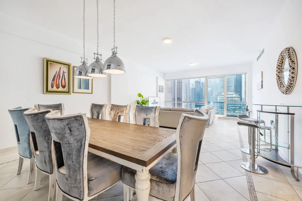Extra Spacious Home with Stunning Marina Views — photo 4