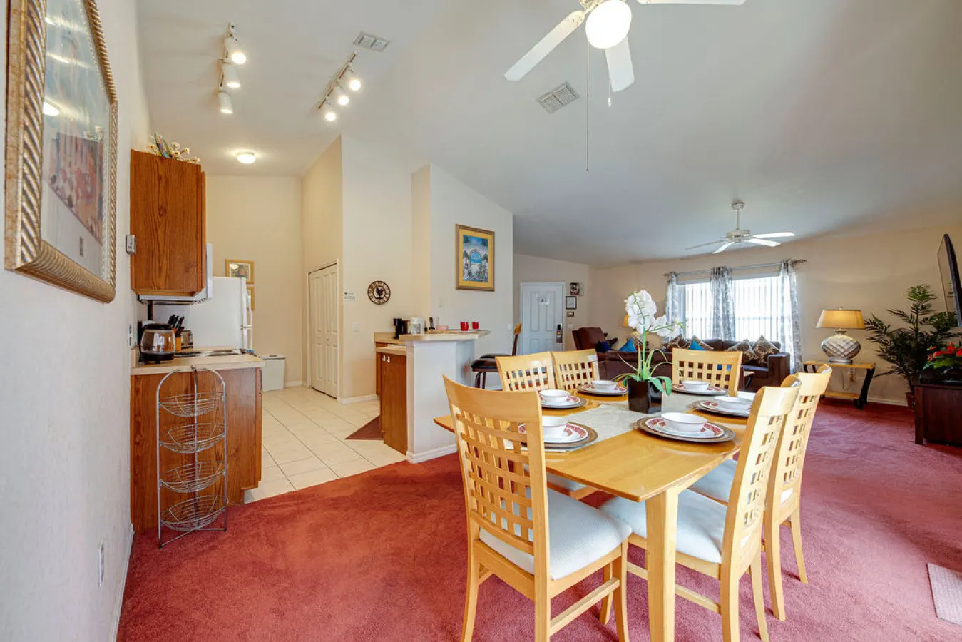 Family 4BR Villa South facing Pool, Lake View, Near Parks 15