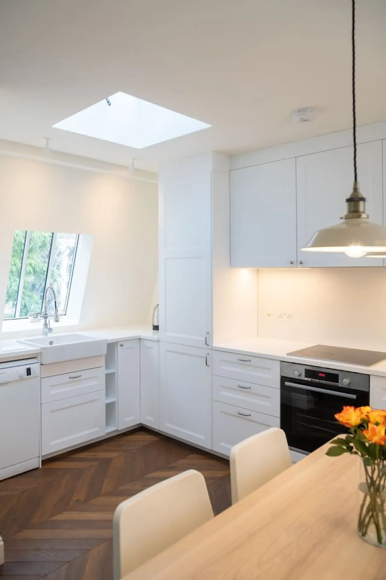 Kensington 2-Bed Mews House Next to Holland Park 12