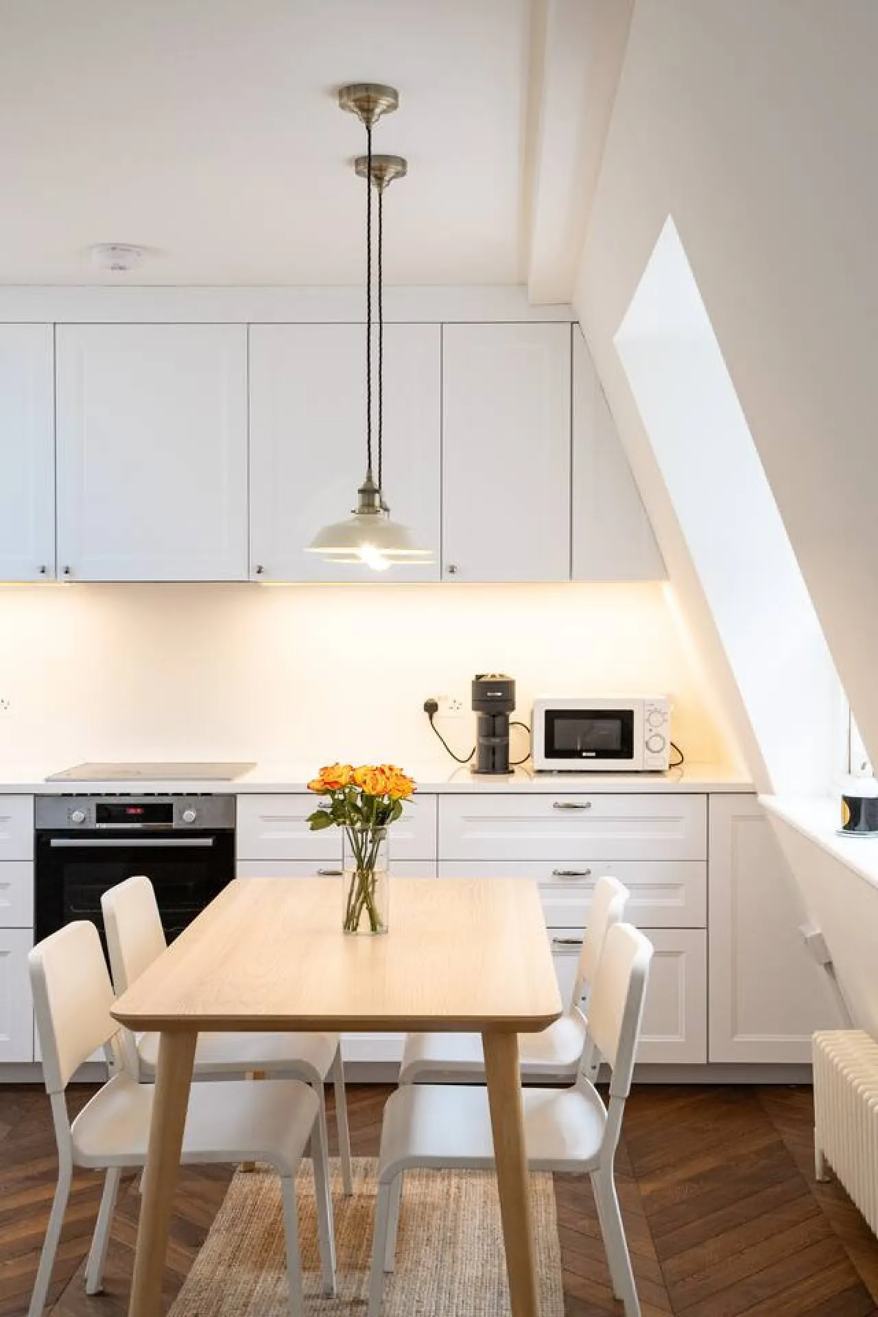 Kensington 2-Bed Mews House Next to Holland Park 13