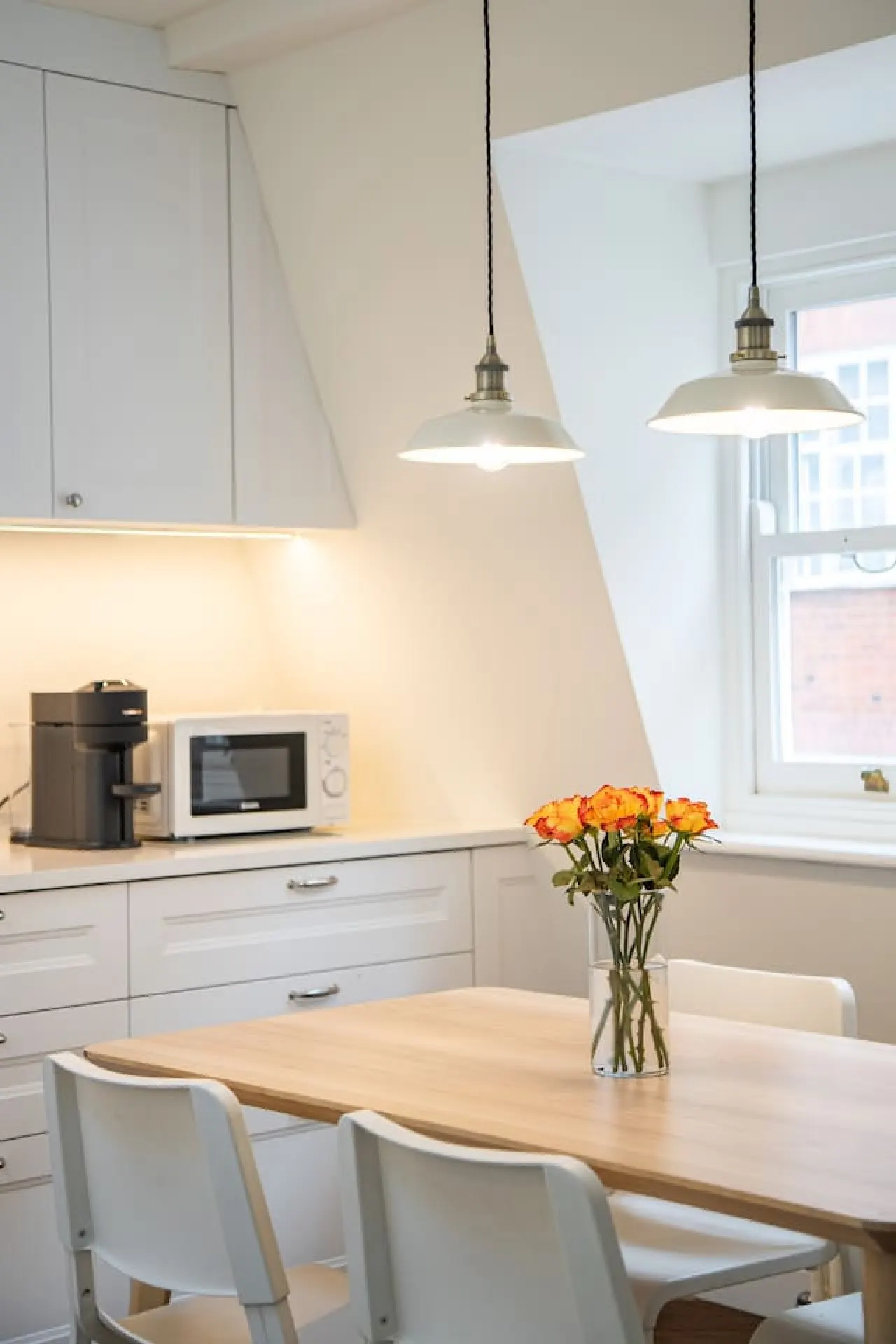 Kensington 2-Bed Mews House Next to Holland Park 15