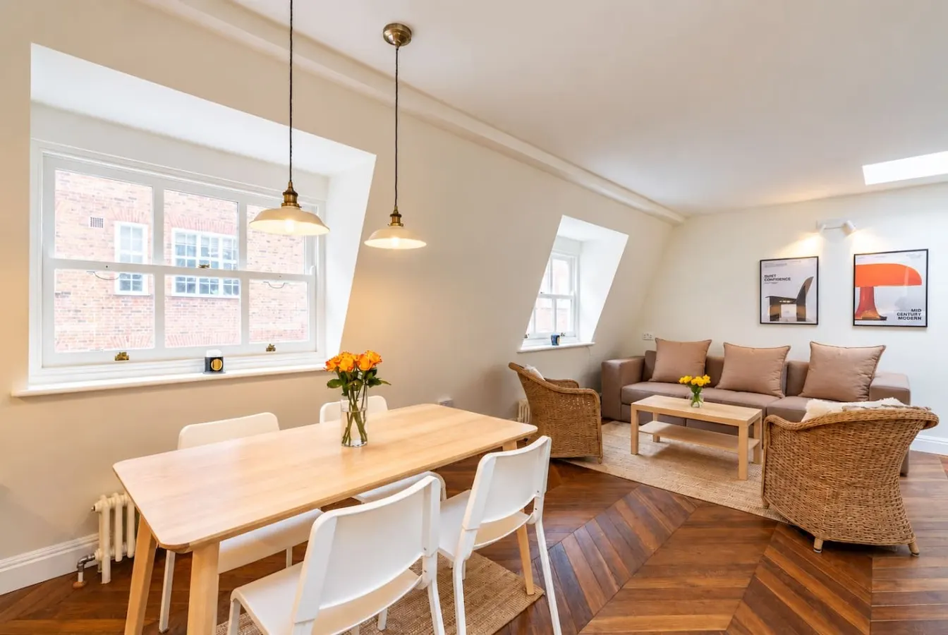 Kensington 2-Bed Mews House Next to Holland Park 7