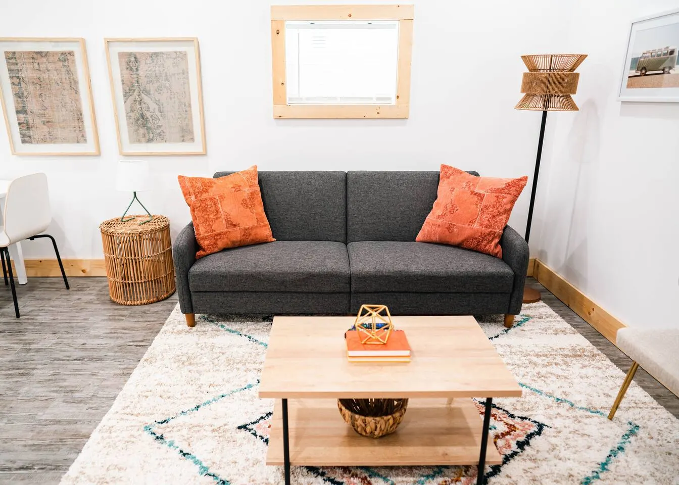 Cozy 1 BD rental home in Historic Tree Streets 8
