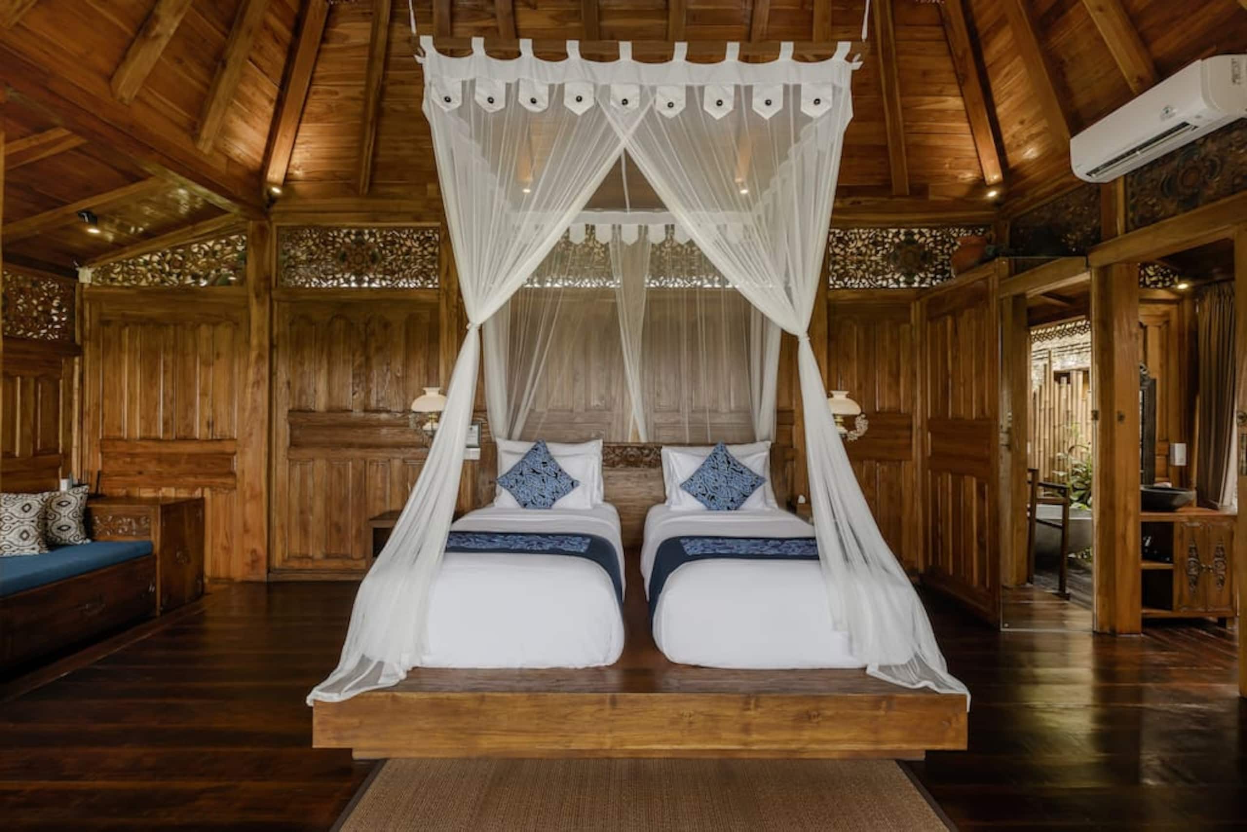 Hideaway Living w/ Ricefield View in Heart of Ubud 14