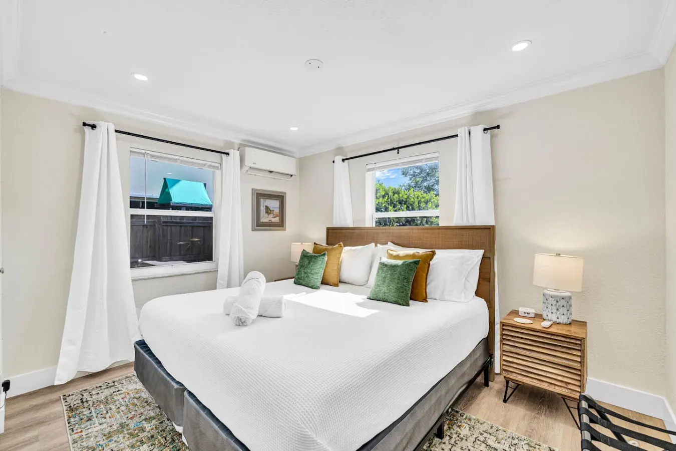 Apartment By The Avenue Delray Beach -Heated Pool 13