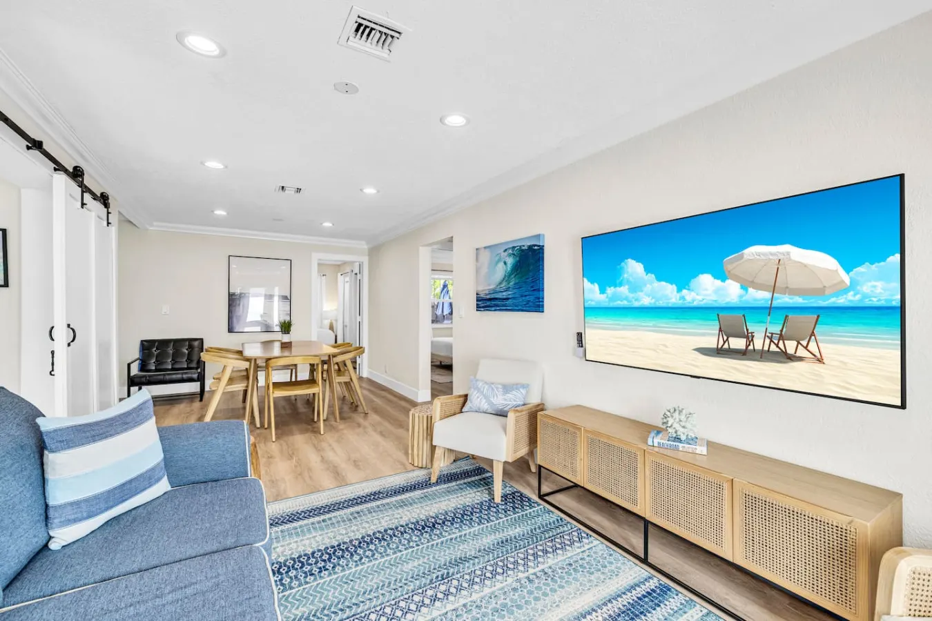 Apartment By The Avenue Delray Beach -Heated Pool — photo 3