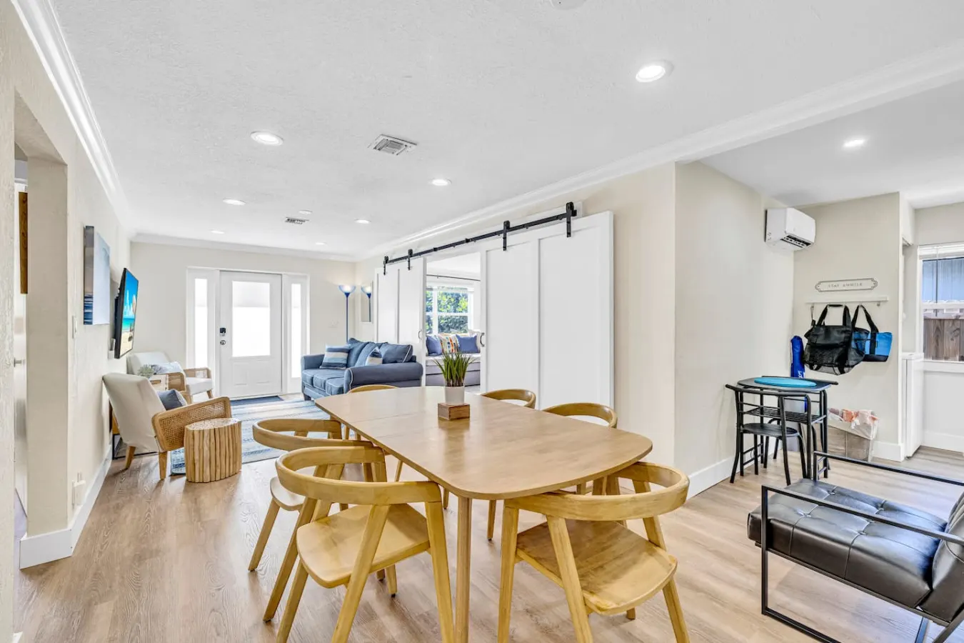 Apartment By The Avenue Delray Beach -Heated Pool 6