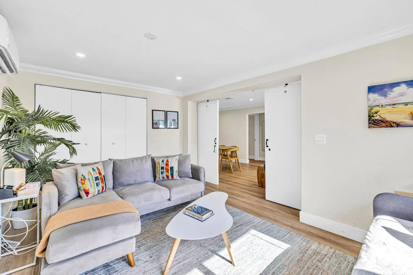 Apartment By The Avenue Delray Beach -Heated Pool 8