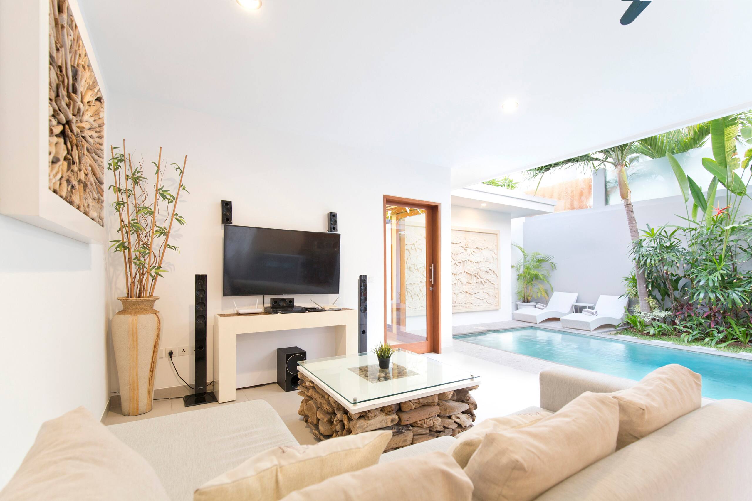Prani Satu 2br Villa in the heart of Seminyak — photo 3