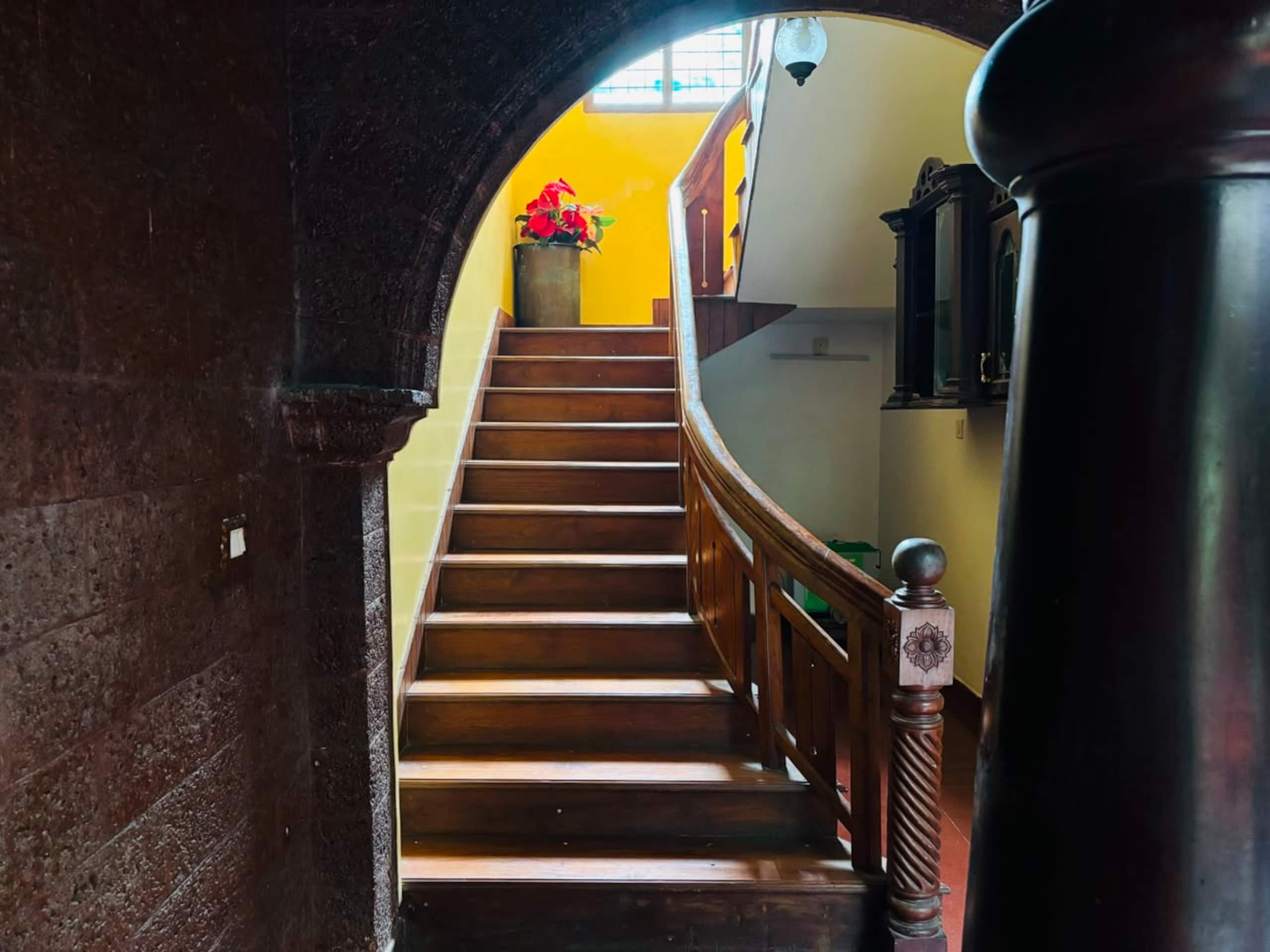 Guruvayoor courtyard illam Heritage l 4BH AC VILLA 7