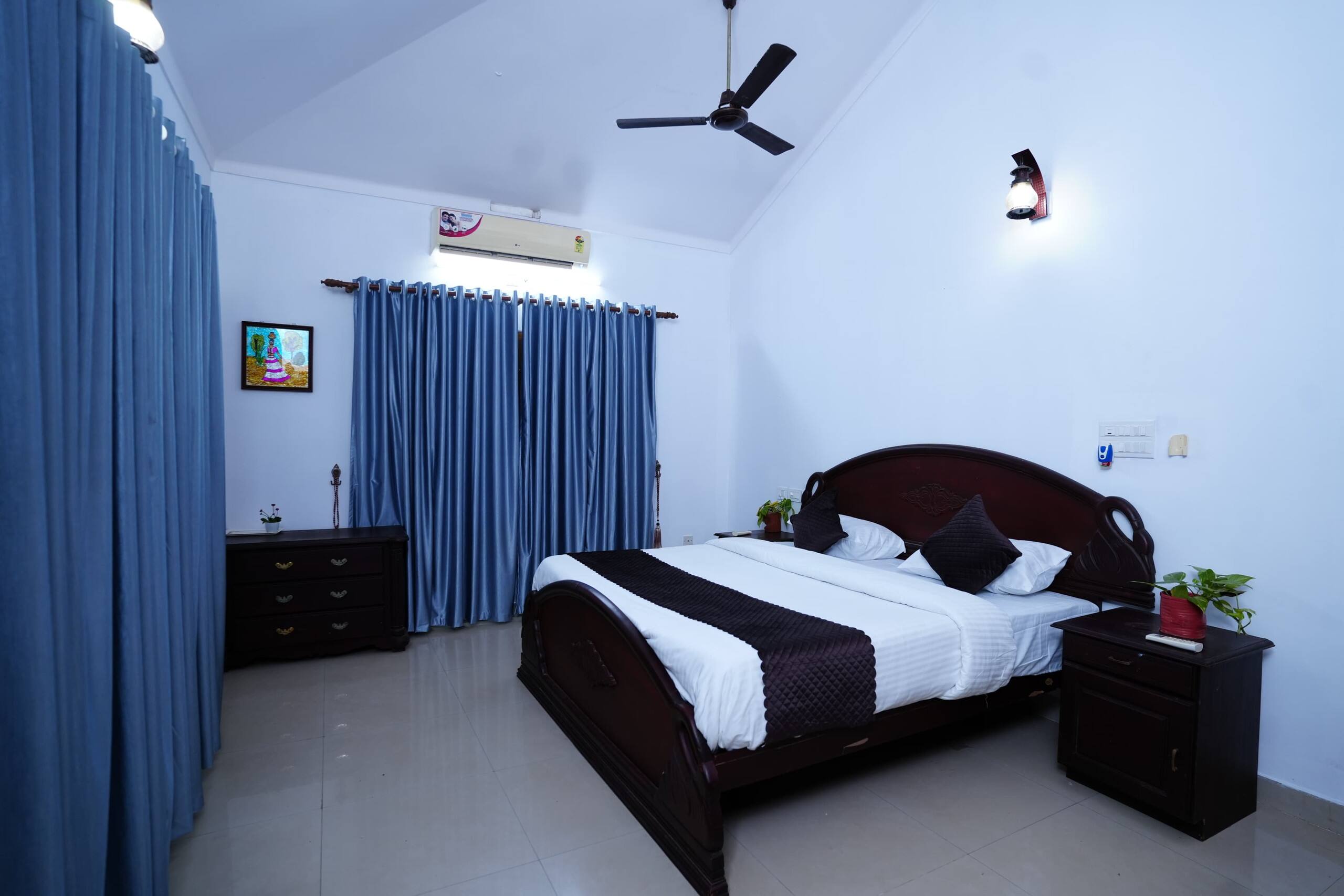 Guruvayoor courtyard illam Heritage l 4BH AC VILLA 17
