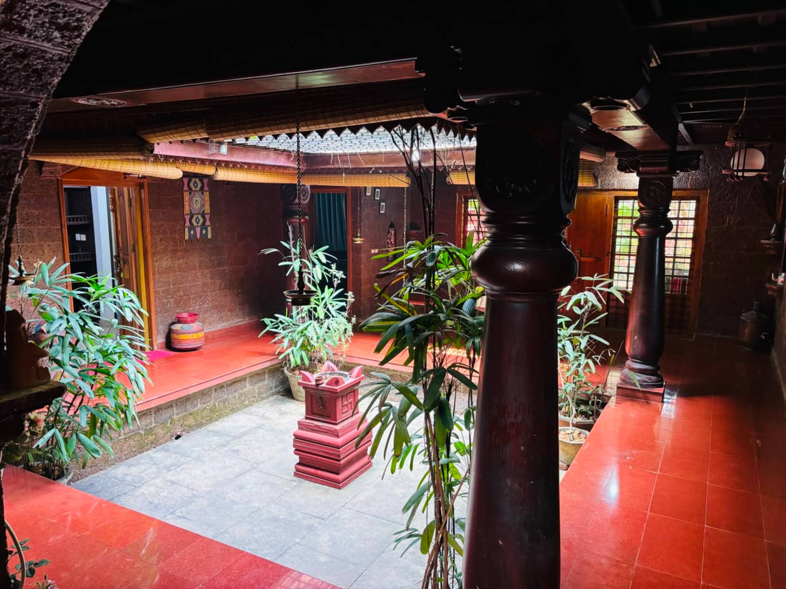 Guruvayoor courtyard illam Heritage l 4BH AC VILLA 5