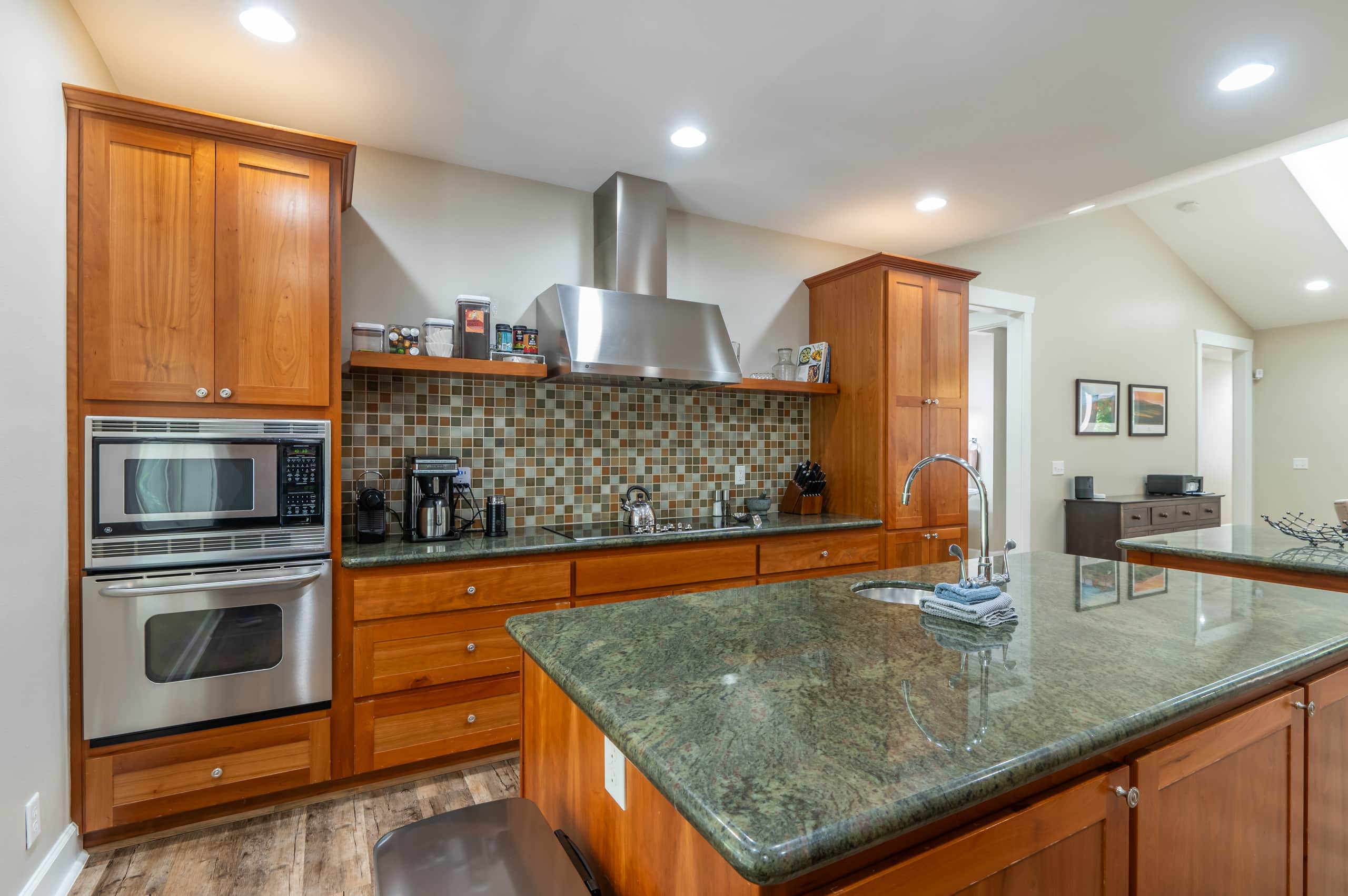 5-Star Luxury Golf Retreat, 4 BDRMS (8 Queens) 25
